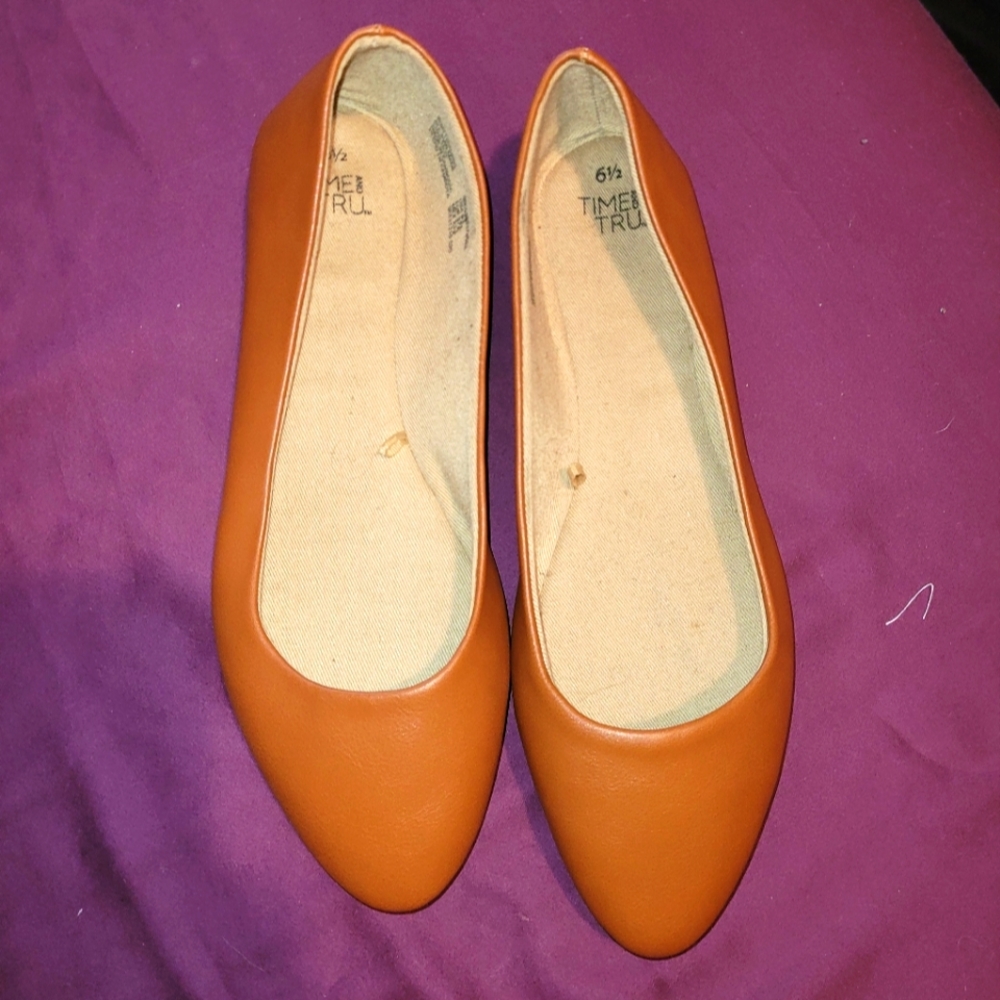 Ballet flats